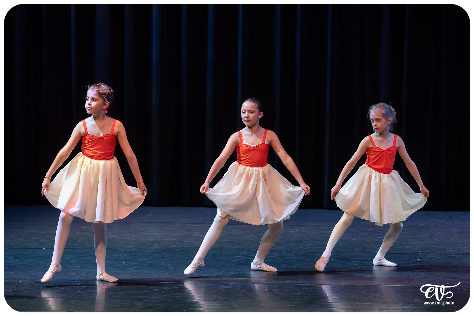 ECOLE DE DANSE CÉCILE ADAMOW